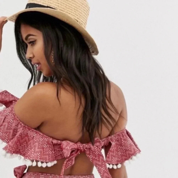 ASOS DESIGN‎ Jacquard Pom Pom Off-the-Shoulder Top Size 6 - Picture 5 of 6